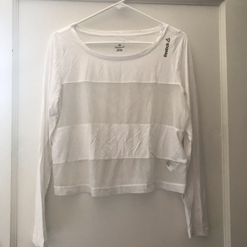 Reebok top